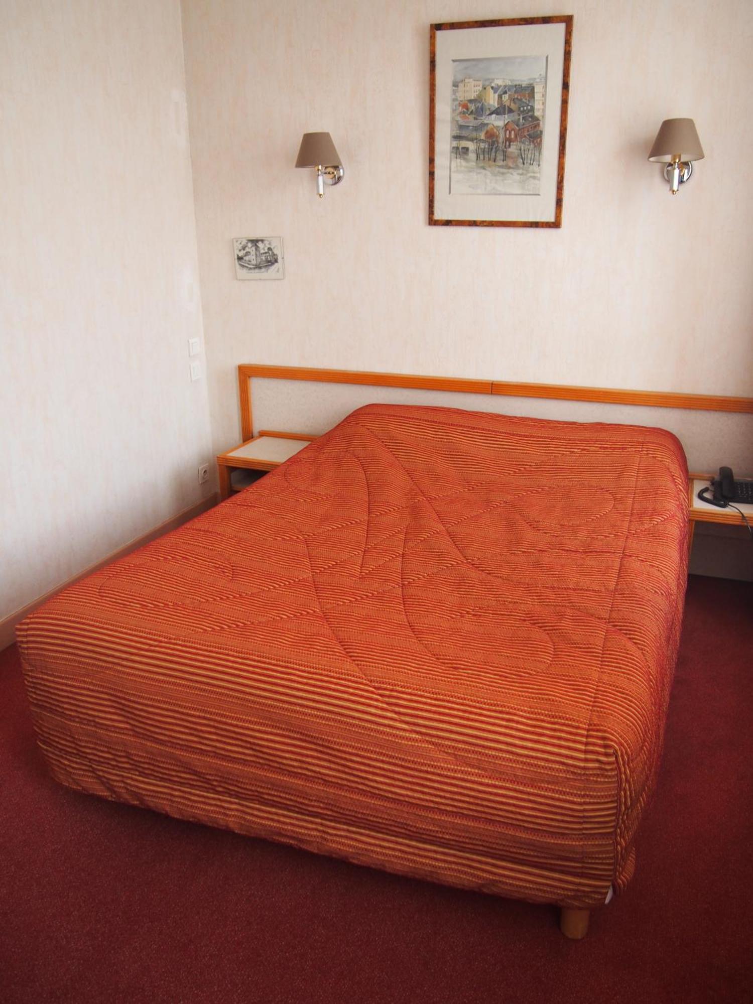 Hotel Val Saint Hilaire Живе Стая снимка