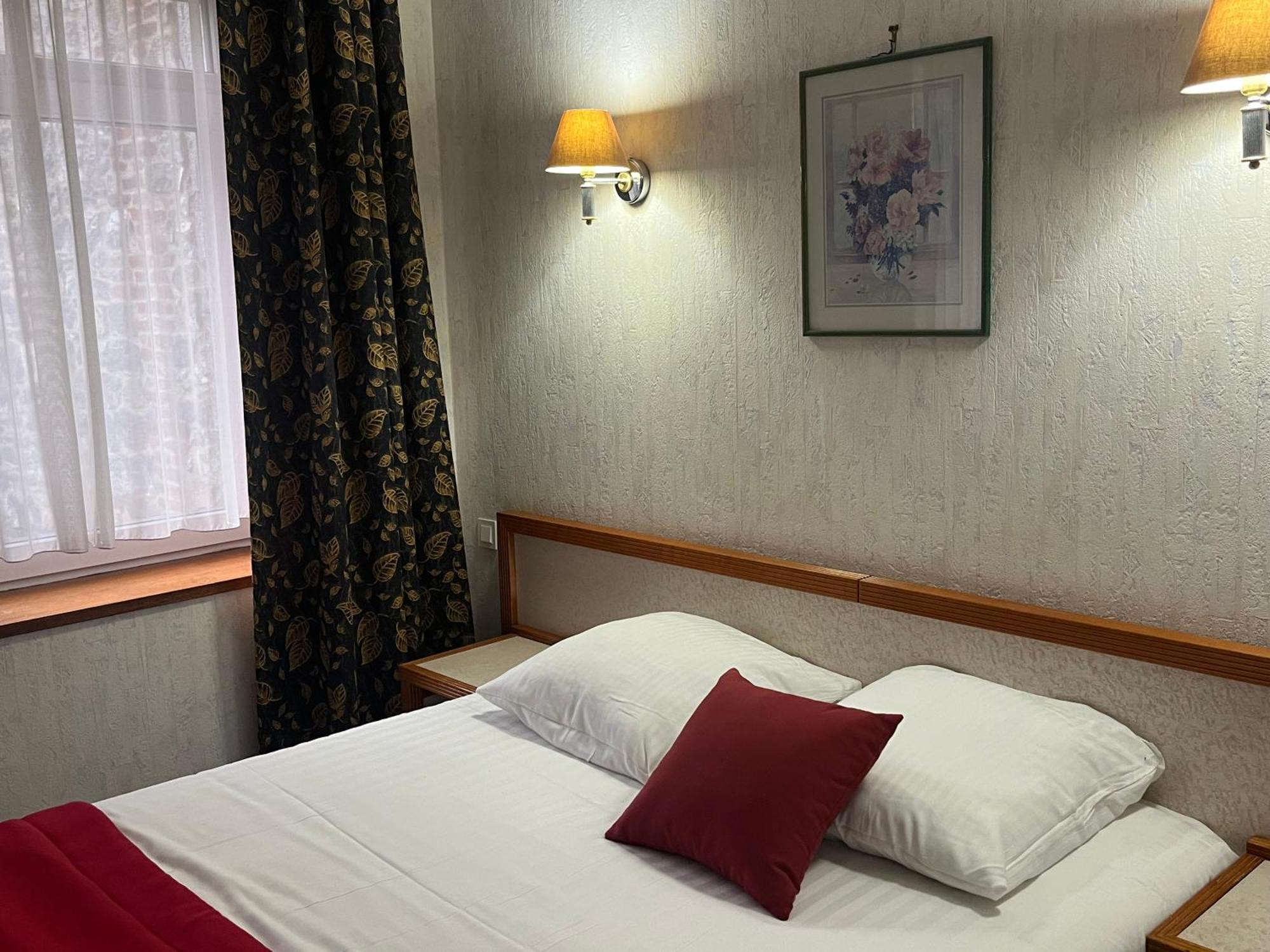 Hotel Val Saint Hilaire Живе Екстериор снимка