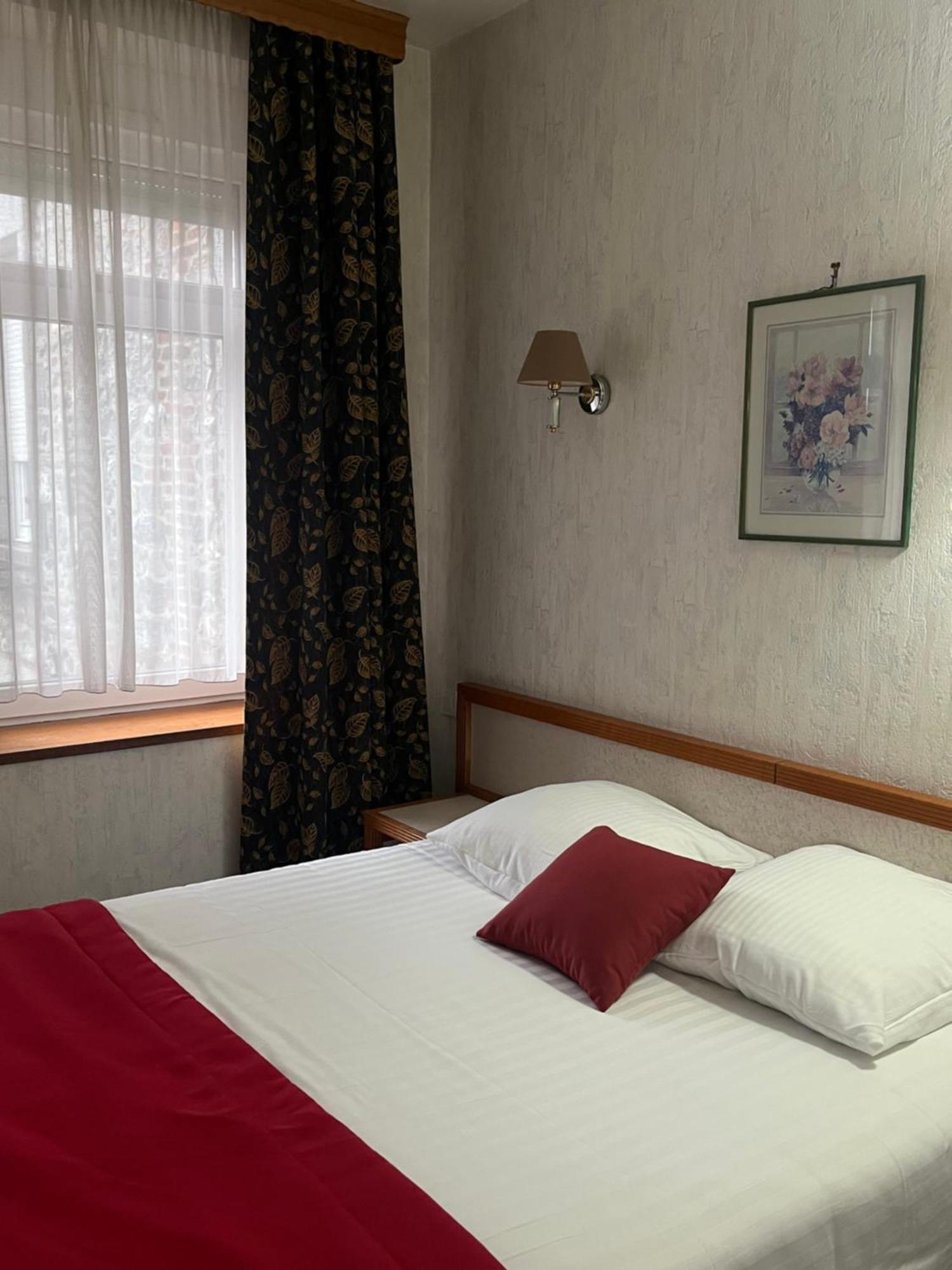 Hotel Val Saint Hilaire Живе Екстериор снимка