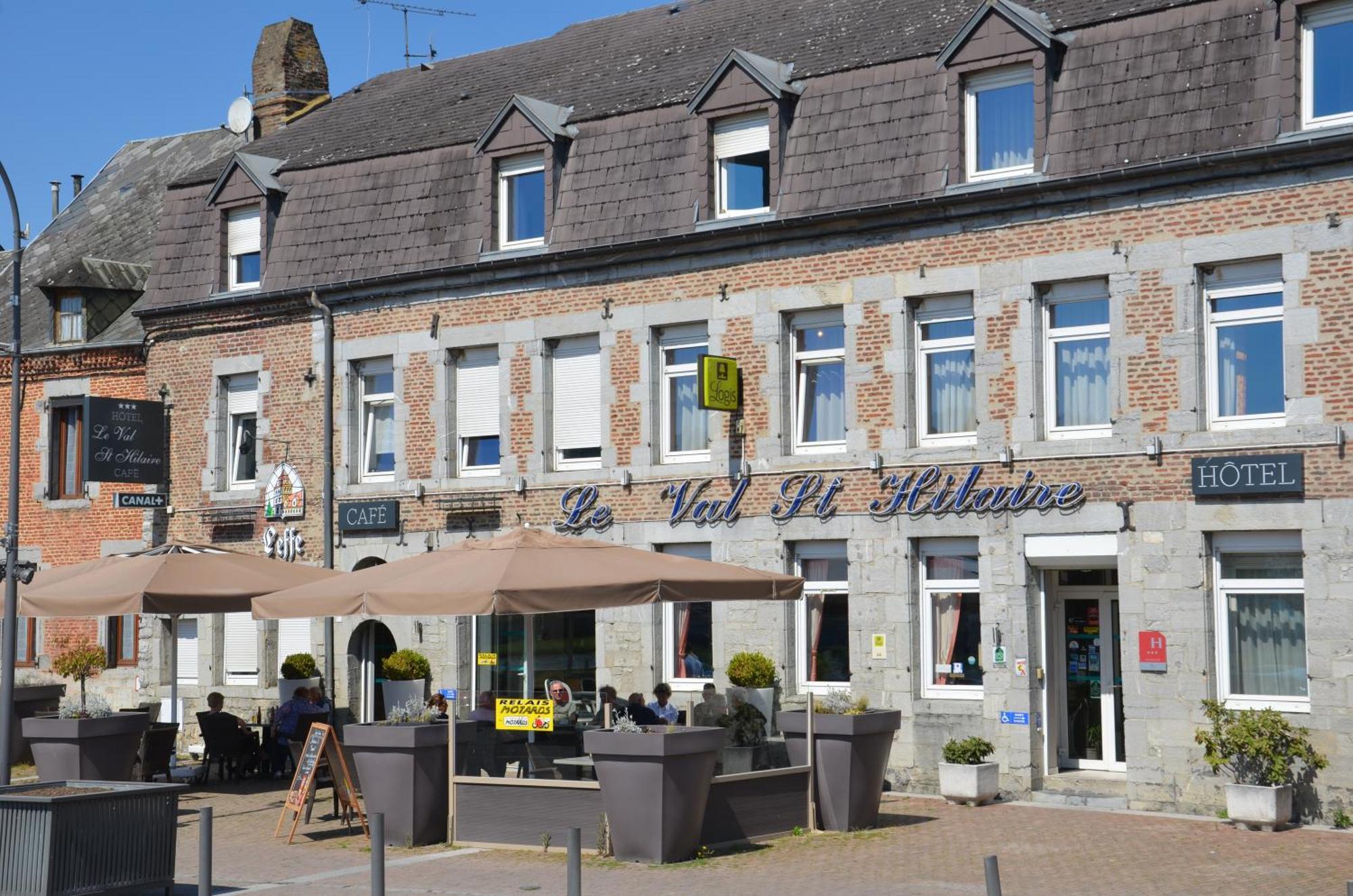 Hotel Val Saint Hilaire Живе Екстериор снимка